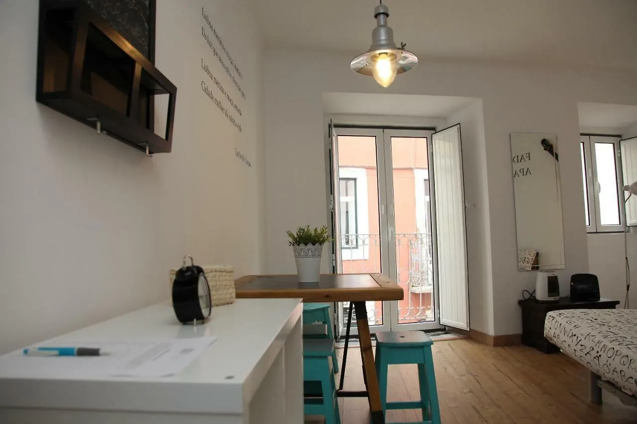 Tiles Square Apartments - Desterro Flats 0*, 리스본 포르투갈