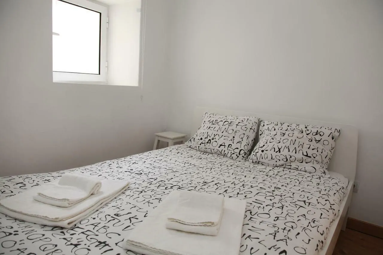 Tiles Square Apartments - Desterro Flats 포르투갈