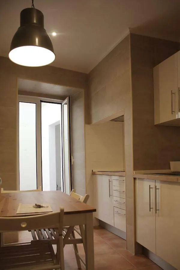 Tiles Square Apartments - Desterro Flats